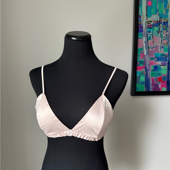 Windsor Pearl Sequin Mesh Top - Picture 6 of 10